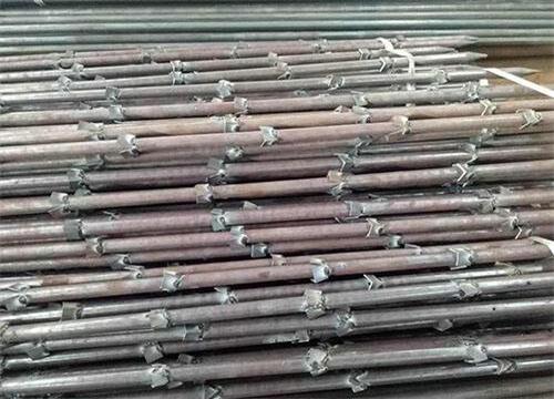 孙吴隧道钢花管